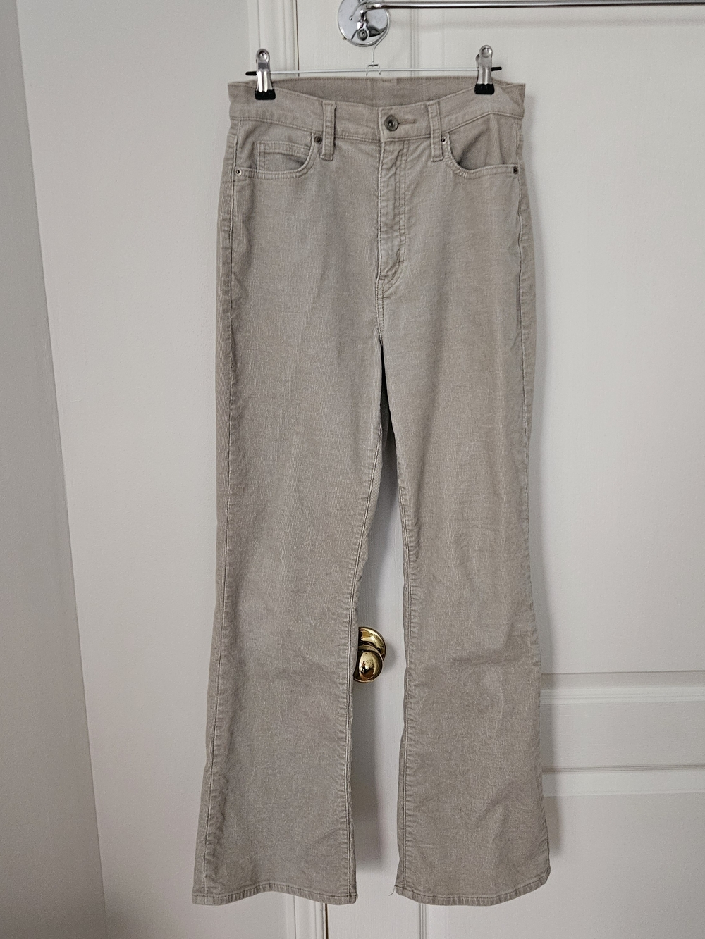 Uniqlo Corduroy Slim Flared Pants in Light Beige Size 2